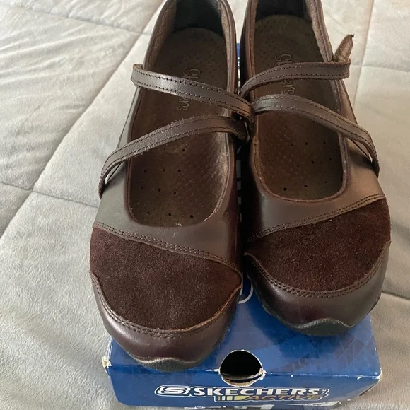 Skechers Brown Suede Loafers with Velcro Strap - Picture 1 of 9